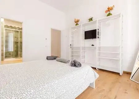 Dadalu' Toledo Apartment *